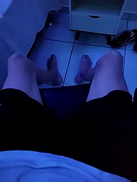 bnnzin online show from 11/30/25, 05:44