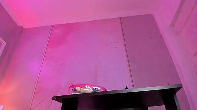 Kendall curves online show from 04/11/26, 03:22