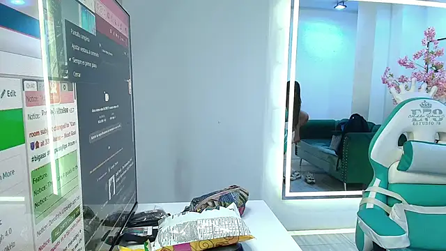 Gemma bellini online show from 12/04/25, 07:33