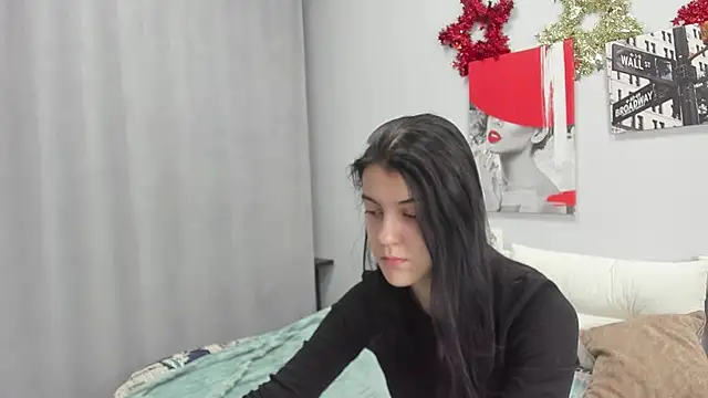 Lovely Audrey online show from 12/21/25, 01:24