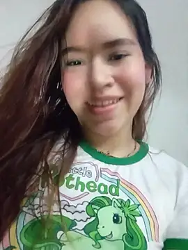 Snapshot of emy_ross_ chatting on 11/28/25, 03:31 emy ross online show from 11/28/25, 03:31