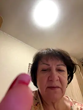 LittleBead522 online show from 11/15/25, 07:21