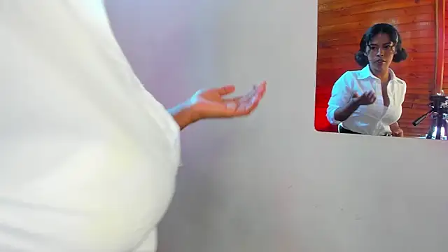 Snapshot of lilith_sanz chatting on 11/29/25, 01:36 lilith sanz online show from 11/29/25, 01:36