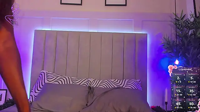 CandyVega  online show from 12/04/25, 07:55