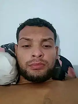 Snapshot of Elduodinamico45 chatting on 12/01/25, 02:05 Elduodinamico45 online show from 12/01/25, 02:05