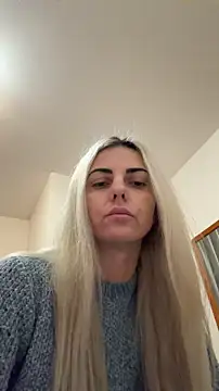 Snapshot of feliciafelon chatting on 02/02/26, 08:18 feliciafelon online show from 02/02/26, 08:18