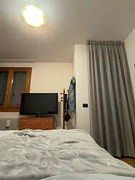 Snapshot of feliciafelon chatting on 02/11/26, 08:03 feliciafelon online show from 02/11/26, 08:03