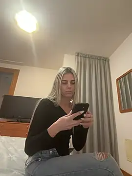 Snapshot of feliciafelon chatting on 02/21/26, 09:05 feliciafelon online show from 02/21/26, 09:05