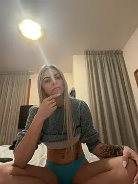 Snapshot of feliciafelon chatting on 02/27/26, 04:18 feliciafelon online show from 02/27/26, 04:18