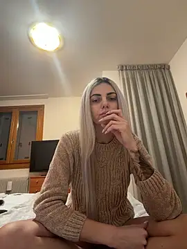 Snapshot of feliciafelon chatting on 03/02/26, 08:04 feliciafelon online show from 03/02/26, 08:04