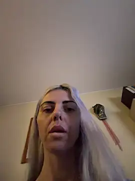 feliciafelon online show from 04/17/26, 11:52