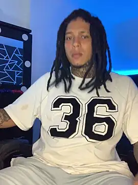 Snapshot of Zero-X9 chatting on 02/13/26, 08:49 Zero-X9 online show from 02/13/26, 08:49