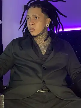 Snapshot of Zero-X9 chatting on 02/14/26, 09:11 Zero-X9 online show from 02/14/26, 09:11