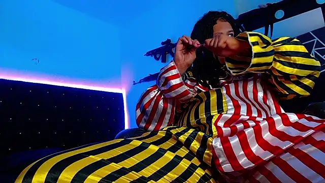 Snapshot of Zero-X9 chatting on 02/20/26, 08:31 Zero-X9 online show from 02/20/26, 08:31