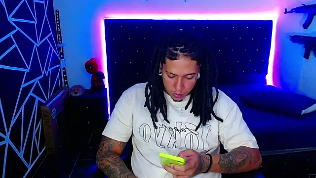 Snapshot of Zero-X9 chatting on 02/22/26, 08:18 Zero-X9 online show from 02/22/26, 08:18