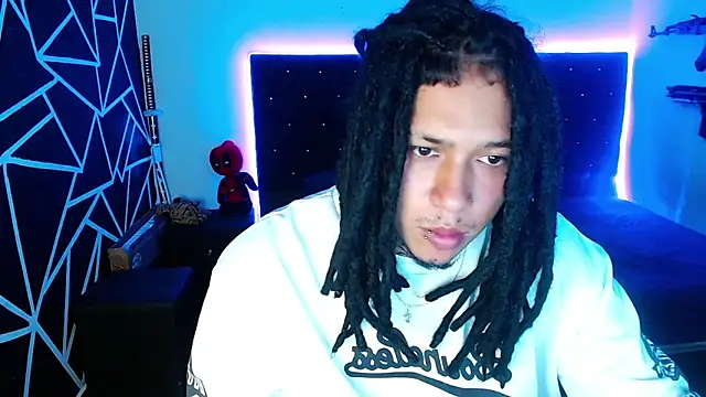 Snapshot of Zero-X9 chatting on 02/27/26, 10:10 Zero-X9 online show from 02/27/26, 10:10