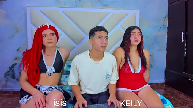 TrioPecadoVIP online show from 12/21/25, 06:20