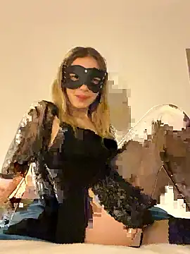 lunababy77 online show from 01/18/26, 08:23