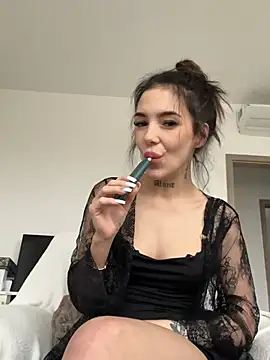 lunababy77 online show from 02/20/26, 02:50