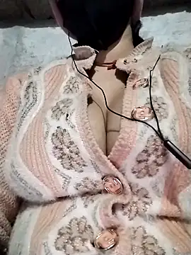 Snapshot of CUTE_123X chatting on 11/19/25, 04:40 CUTE 123X online show from 11/19/25, 04:40