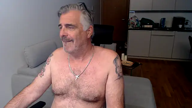 Buidapest online show from 11/19/25, 09:20