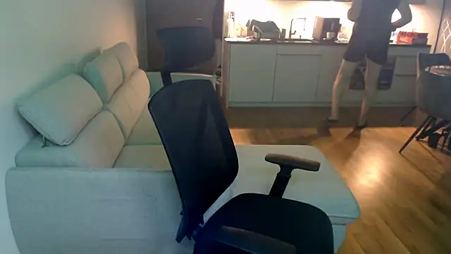 Buidapest online show from 02/01/26, 01:59