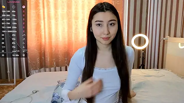 Snapshot of Alice_puff chatting on 02/15/26, 08:13 Alice puff online show from 02/15/26, 08:13