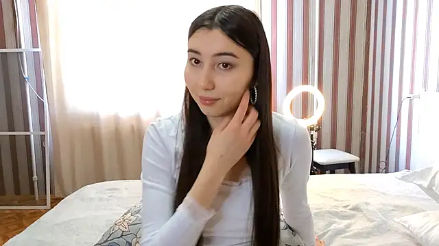 Snapshot of Alice_puff chatting on 02/21/26, 08:04 Alice puff online show from 02/21/26, 08:04