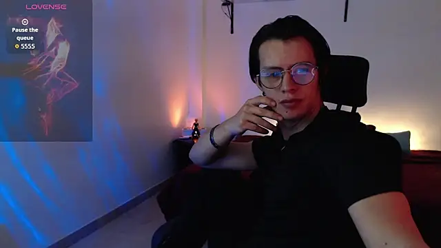 Snapshot of Brandon_starkk chatting on 05/07/26, 03:23 Brandon starkk online show from 05/07/26, 03:23