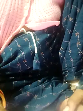 Anushasharma89 online show from 12/15/25, 12:59