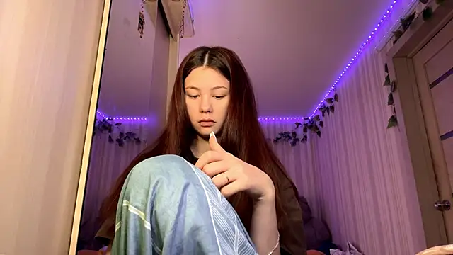 CutieSlim online show from 12/19/25, 07:04