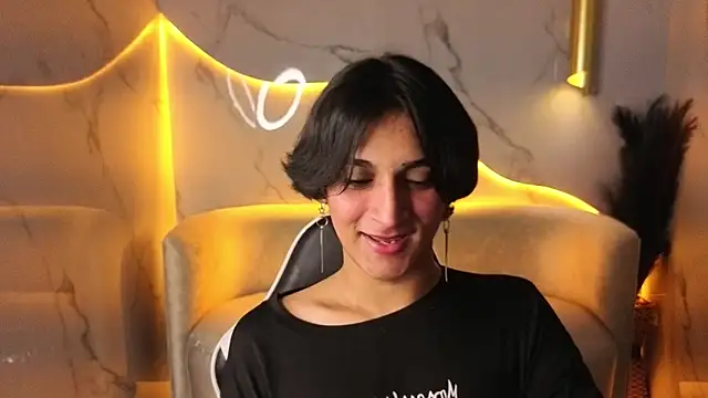 zoe tp online show from 11/26/25, 07:59