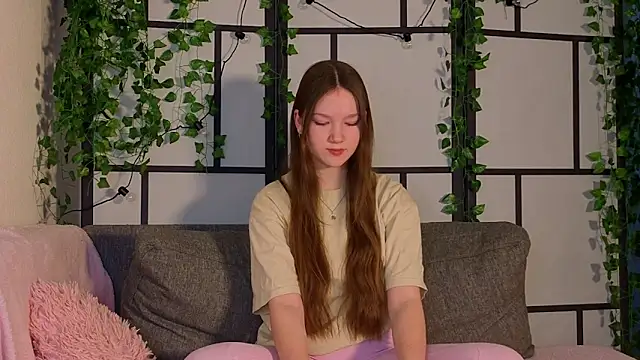 MelvinaEbner online show from 02/25/26, 08:46