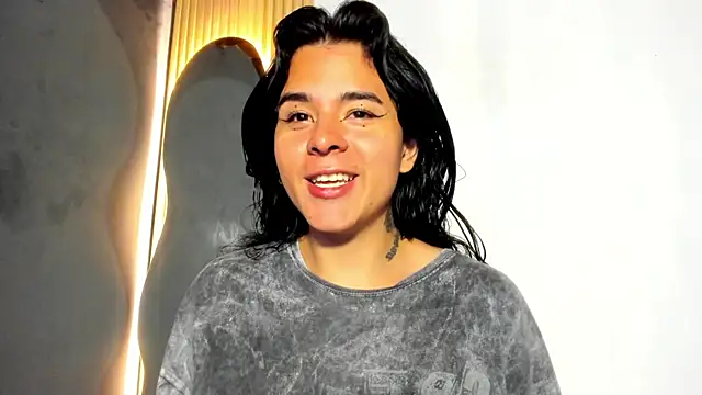 Angel-umbra online show from 12/15/25, 08:35