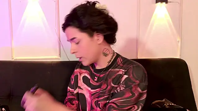 Angel-umbra online show from 04/08/26, 09:37