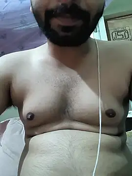 Snapshot of hunterr1593 chatting on 06/21/26, 02:36 hunterr1593 online show from 06/21/26, 02:36