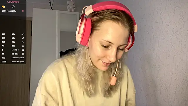 FoxySable online show from 11/29/25, 08:28