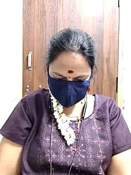 Queen-Neha online show from 04/22/26, 03:02