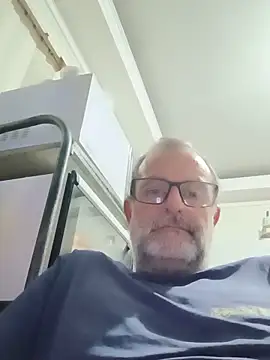 Snapshot of nard53 chatting on 05/16/26, 12:18 nard53 online show from 05/16/26, 12:18