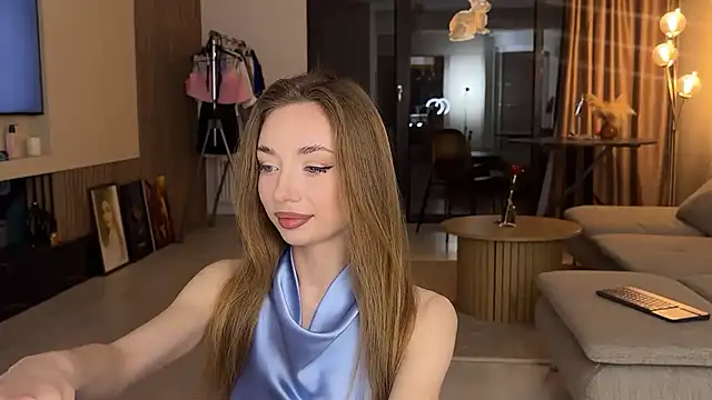 Snapshot of Jolienne chatting on 05/03/26, 08:26 Jolienne online show from 05/03/26, 08:26