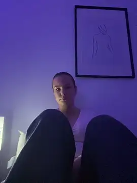 Snapshot of Sandrasnoww chatting on 11/25/25, 08:09 Sandrasnoww online show from 11/25/25, 08:09