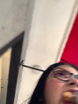 Dannii- online show from 03/08/26, 08:45