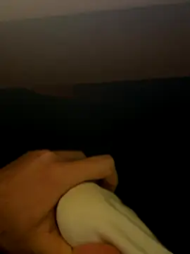 Snapshot of Vickmaple chatting on 11/17/25, 06:57 Vickmaple online show from 11/17/25, 06:57