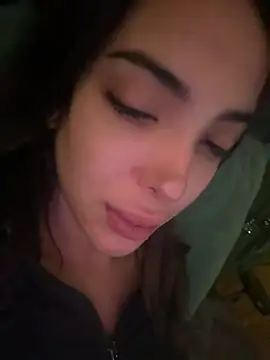 Snapshot of VitoriaCarusso chatting on 01/13/26, 08:52 VitoriaCarusso online show from 01/13/26, 08:52