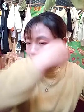 Lee-Thee online show from 11/30/25, 03:43