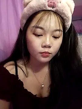 Baa-bee22 online show from 04/04/26, 08:23