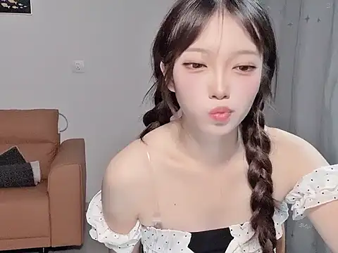 Snapshot of yuyayayu chatting on 11/20/25, 01:55 yuyayayu online show from 11/20/25, 01:55