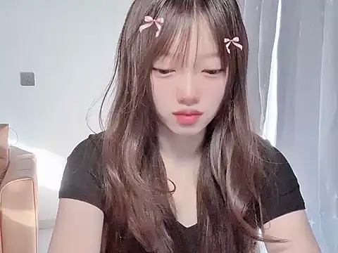 Snapshot of yuyayayu chatting on 11/23/25, 01:49 yuyayayu online show from 11/23/25, 01:49