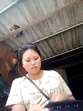 Snapshot of amazo-vv chatting on 11/17/25, 07:58 amazo-vv online show from 11/17/25, 07:58