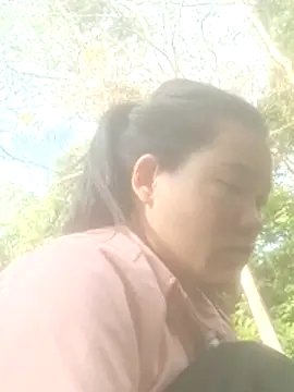 Snapshot of meomeo-00 chatting on 11/23/25, 02:22 meomeo-00 online show from 11/23/25, 02:22